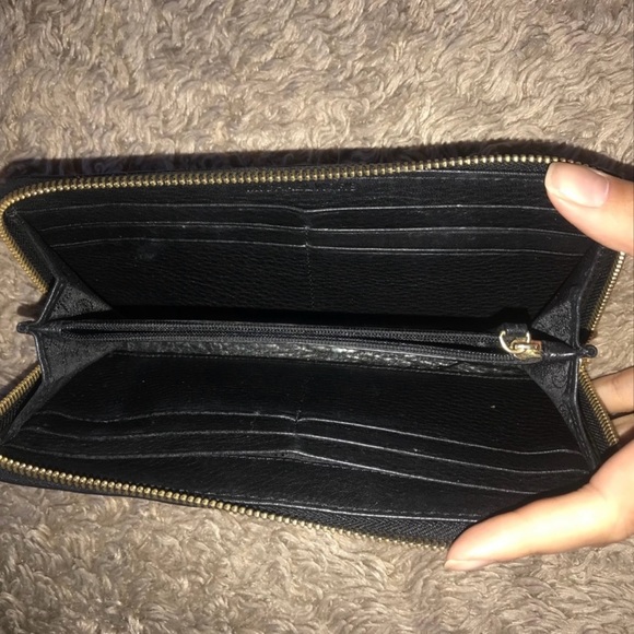 Wallet - Picture 2 of 3